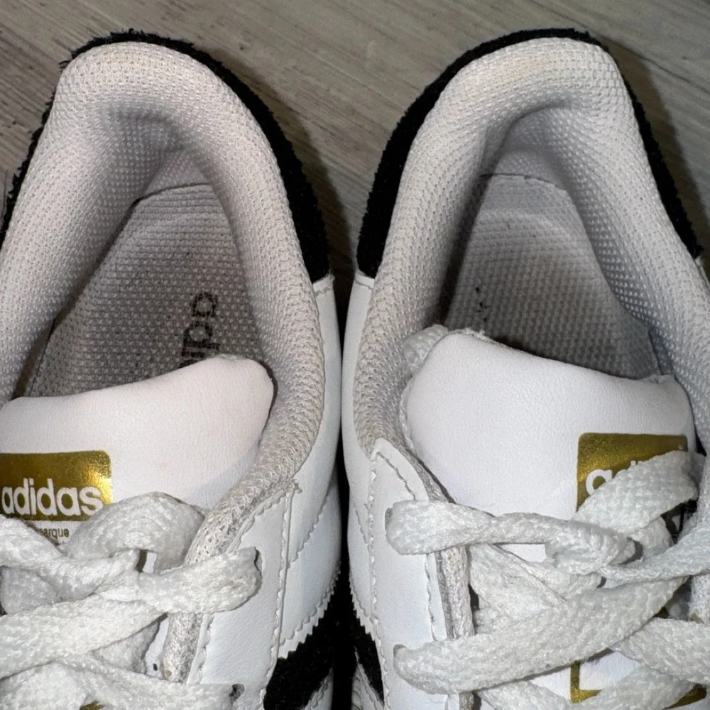 Adidas Superstar‎ Shoes Youth Size 5.5 White W/ Black Stripes Shell Toe 789002